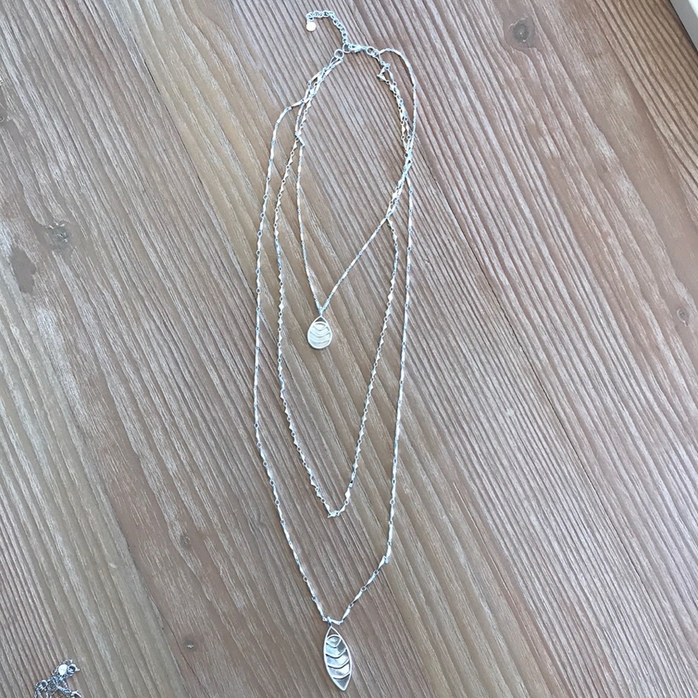 Stella & Dot layered pendant necklace